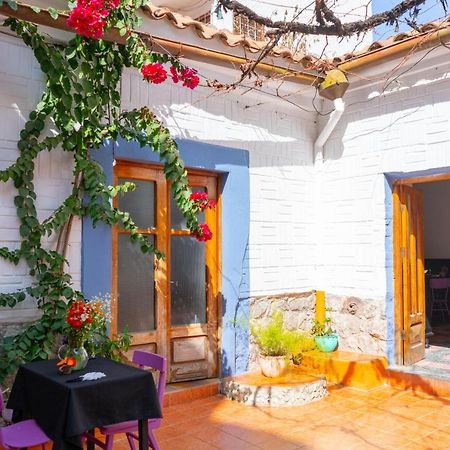 Hostal Zeballos Tarija Eksteriør bilde