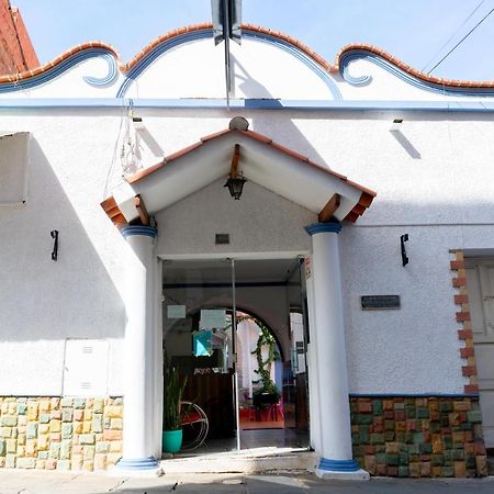 Hostal Zeballos Tarija Eksteriør bilde